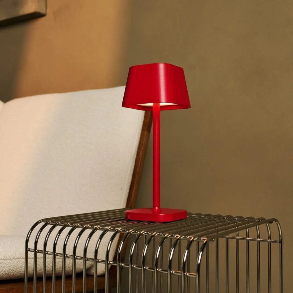Agat Tischlampe Rot - wiederaufladbar und dimmbar