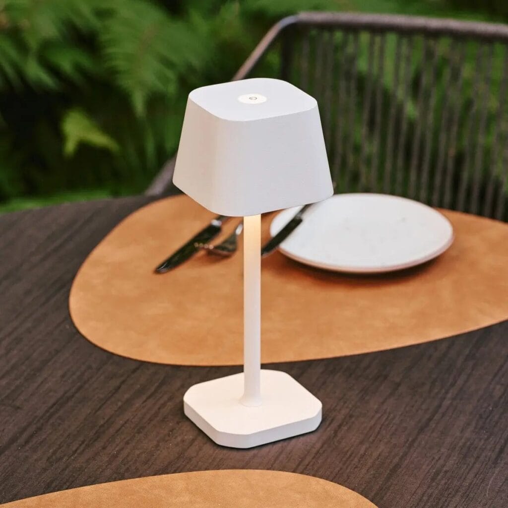 Avara Tischlampe Weiß - kabellose, dimmbare Beleuchtung