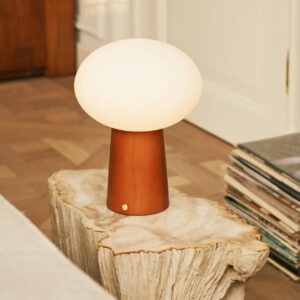 Maxim Tischlampe Braun aus Holz mit dimmbaren Lichtmodi