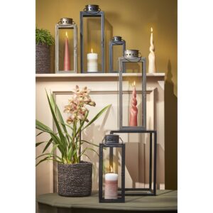 Asira Laterne Schwarz von Mica Decorations – modernes Design mit großen Glasseiten