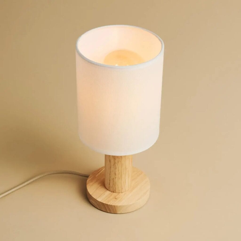 Boris Hellbraune Lampe mit Kabel- und Stoffschirm
