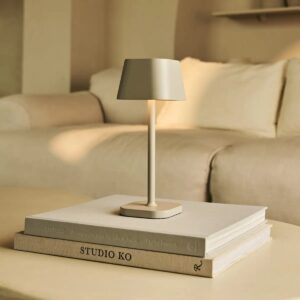 Avin Tischlampe Grau - wiederaufladbar und dimmbar