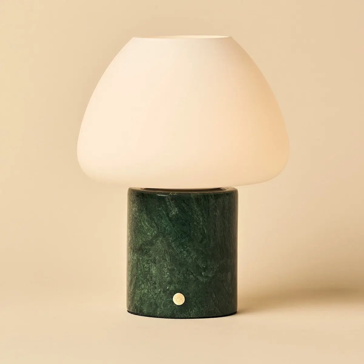 46649962-d3c2-436c-9b84-6404e2fd769d_1200x1200_fill.jpg Ostade Tischlampe Dunkelgrün aus Marmor mit modularen Lampenschirm