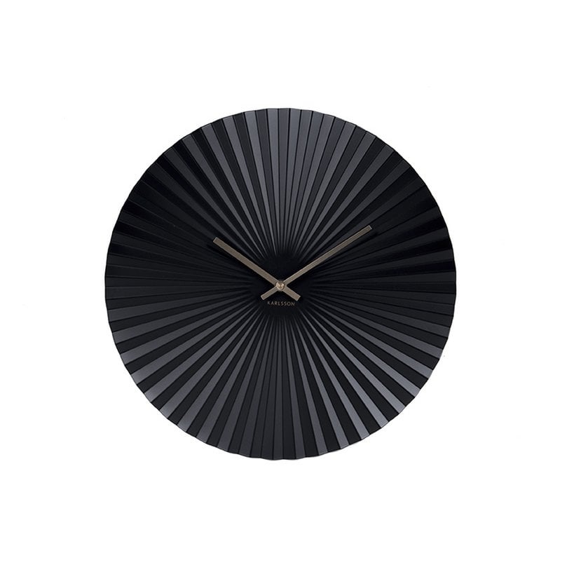 Nori Wanduhr Schwarz von Karlsson – modernes Design mit elegantem Relief