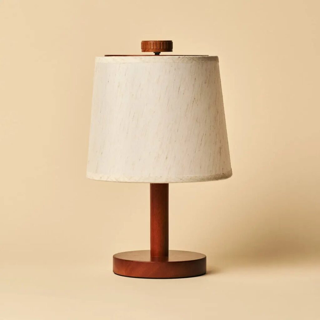 Rover Tischlampe Kastanienbraun - kabellos und dimmbar