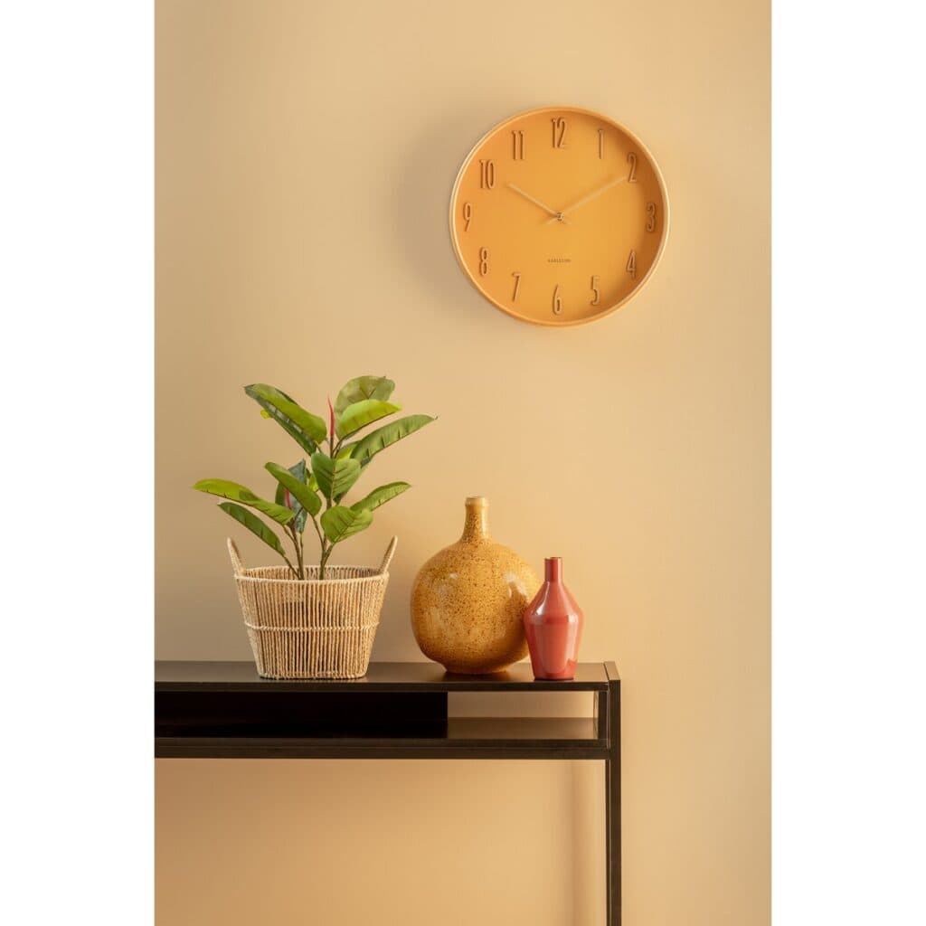 Juno Wanduhr Gelb - stilvolles Design mit Holzgehäuse