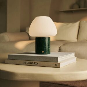 Ostade Tischlampe Dunkelgrün aus Marmor mit modularen Lampenschirm
